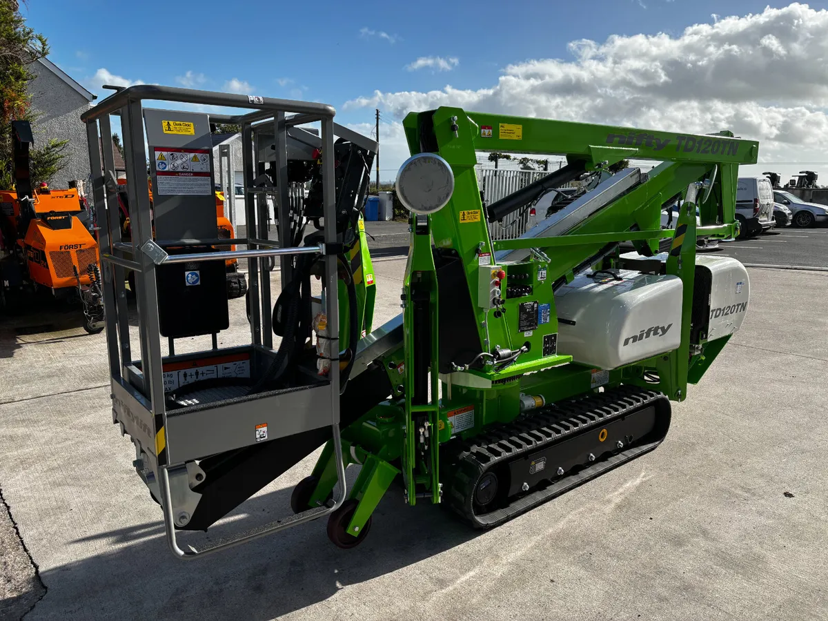 New Niftylift tracked 12m tracked boomlifts - Image 3