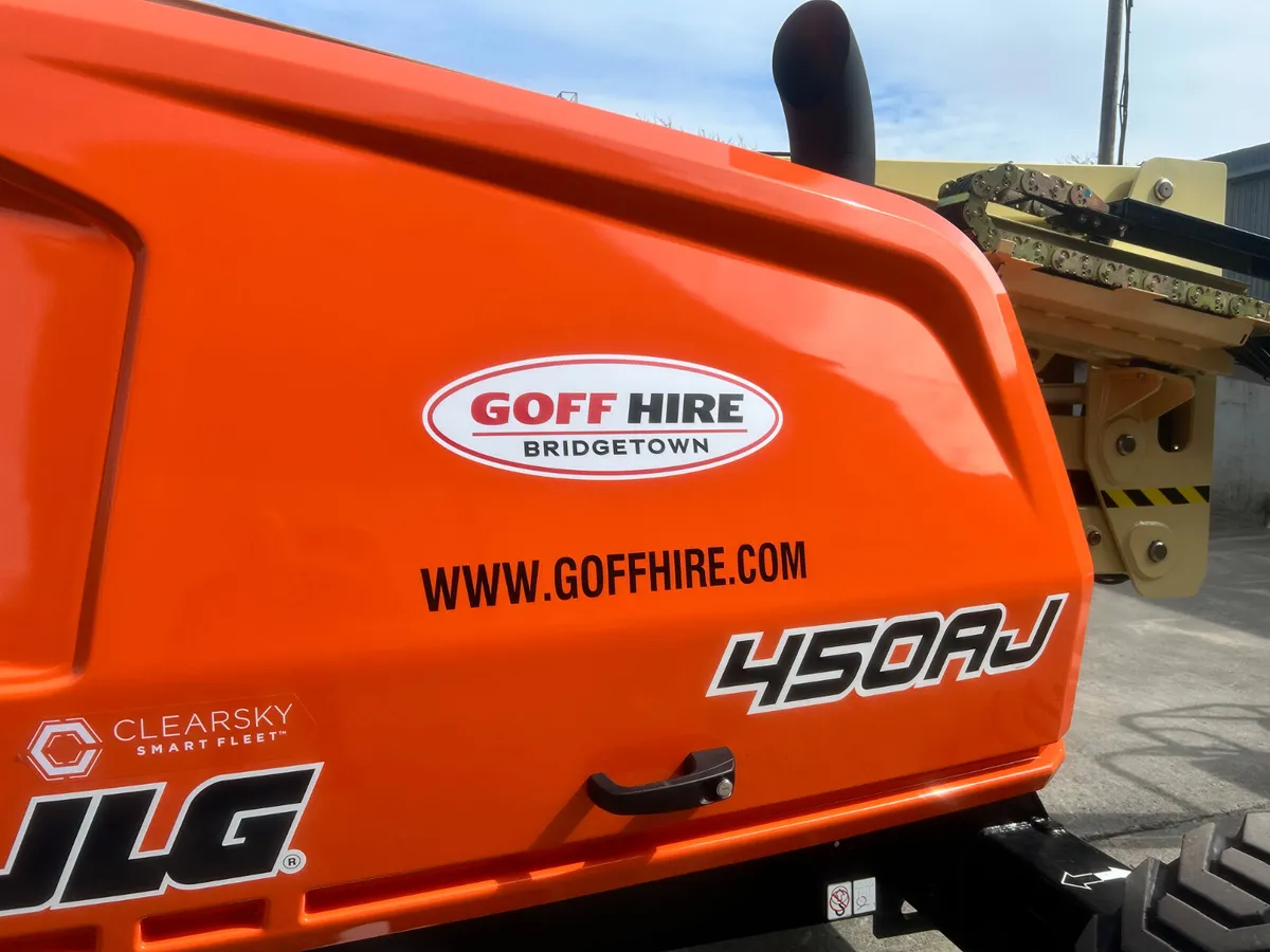As new Cherry Picker - Image 2