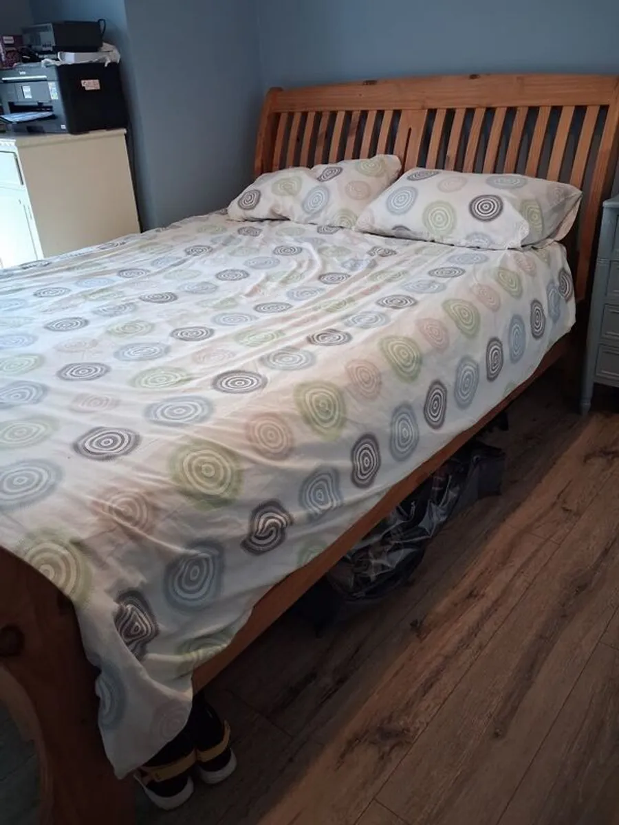 King size solid wood bedframe - Image 2