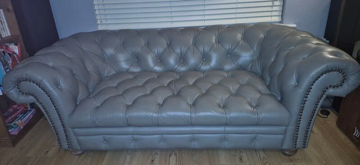 Leather sofa - Image 2