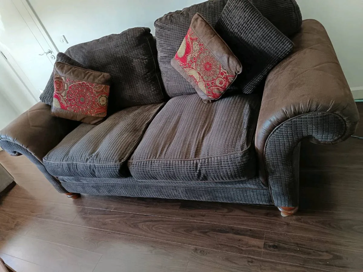 Two couches - Image 4