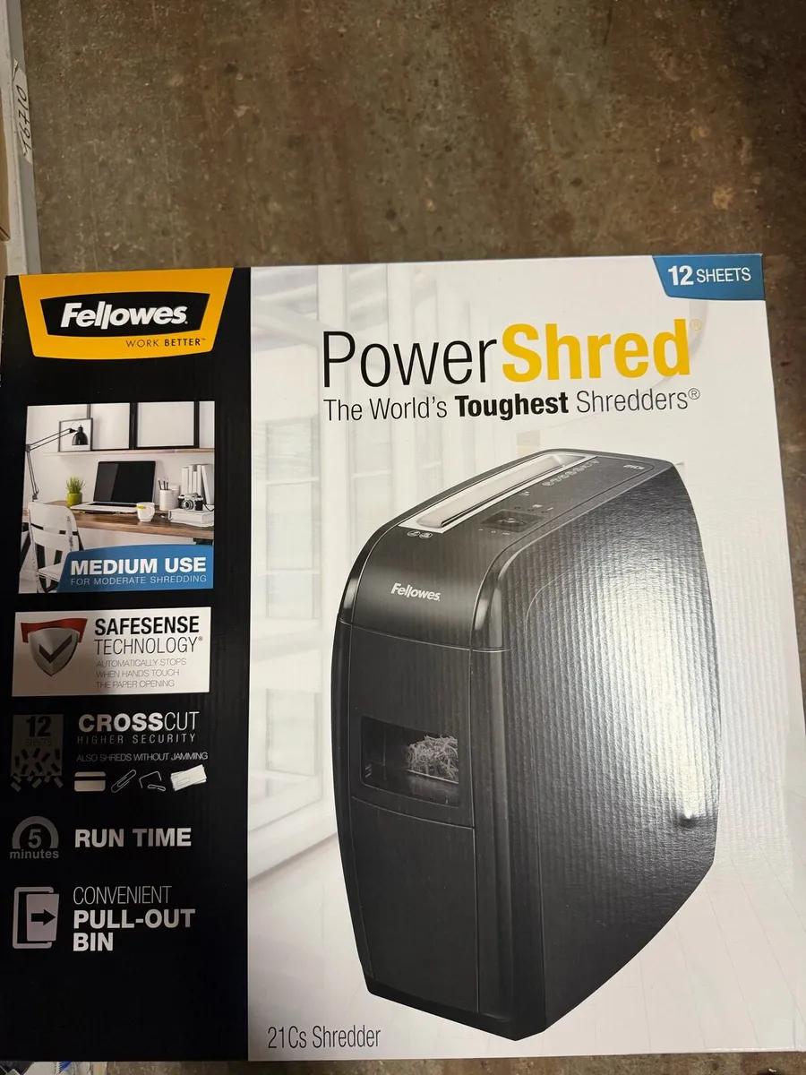 Fellowes shredder - Image 1