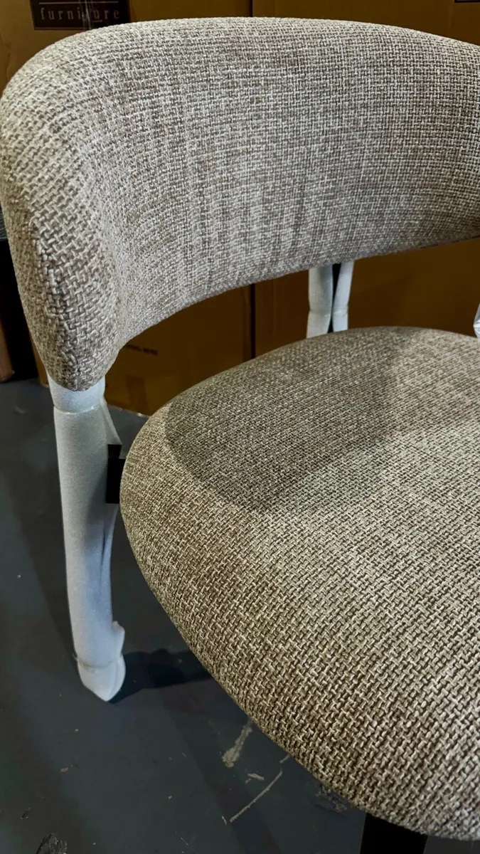 3 Dining Chairs, Beige Like New - Image 4