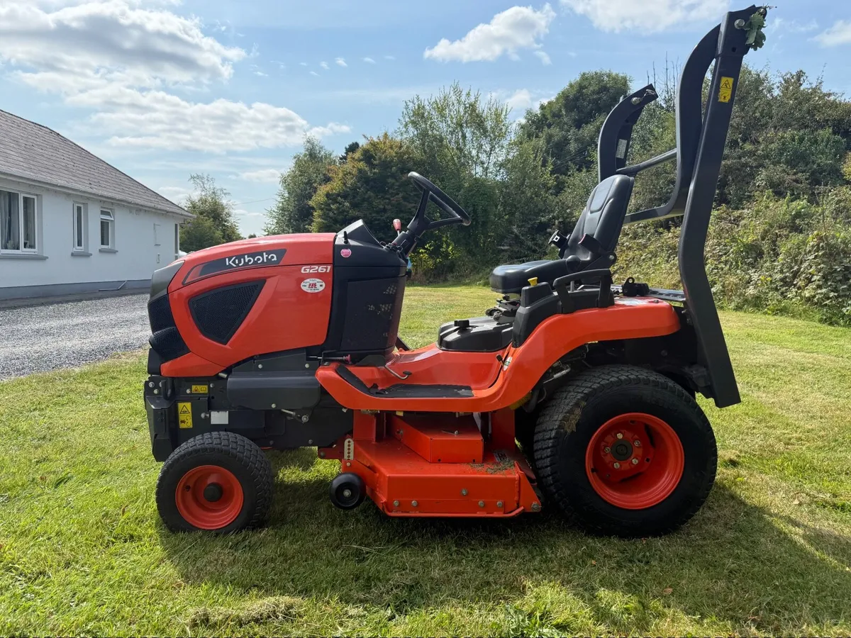 Lawn mower - Image 1