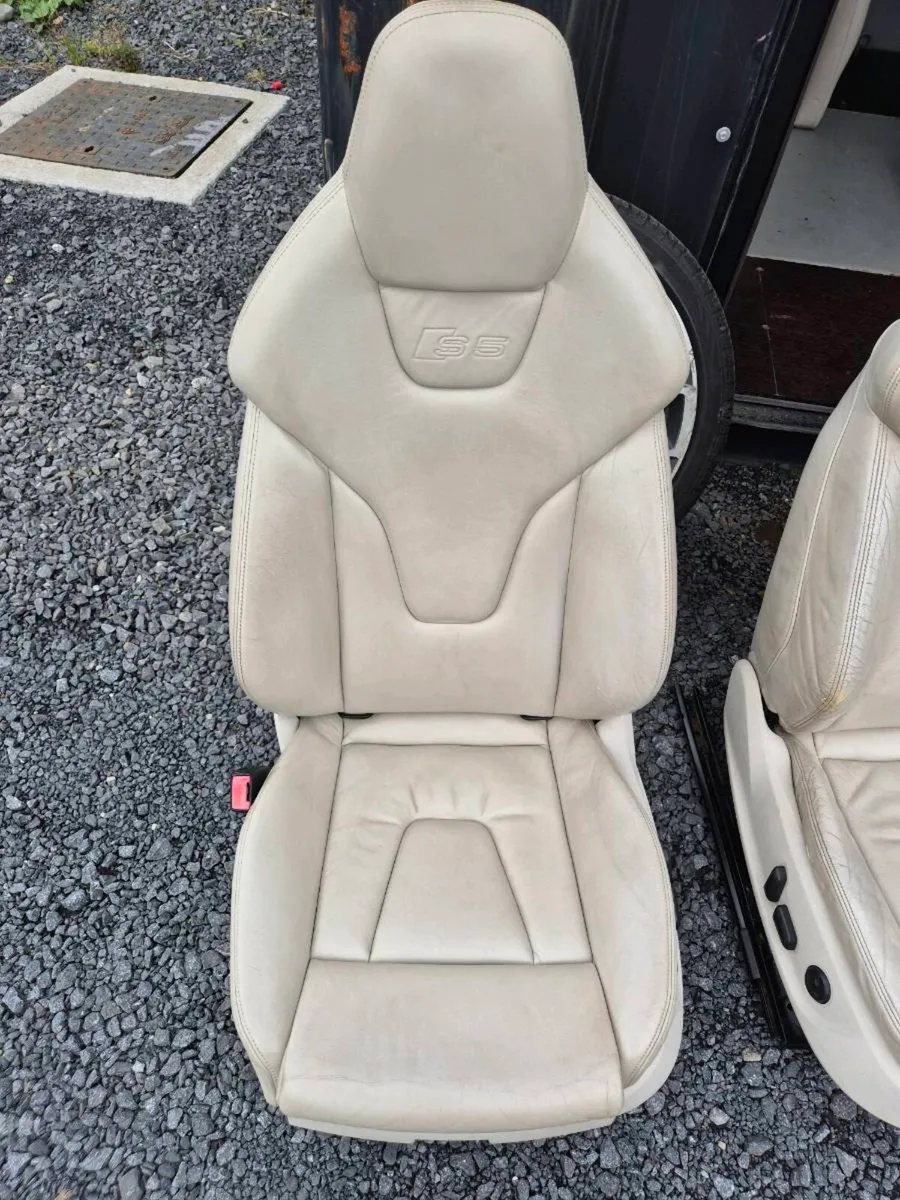 Audi S5 seats - Image 1
