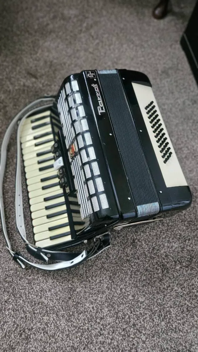 Piano Accordion - Image 1