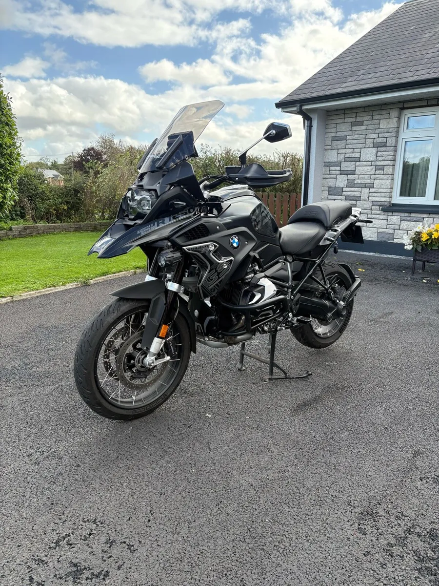 2022 bmw R1250GS TRIPLE BLACK - Image 1