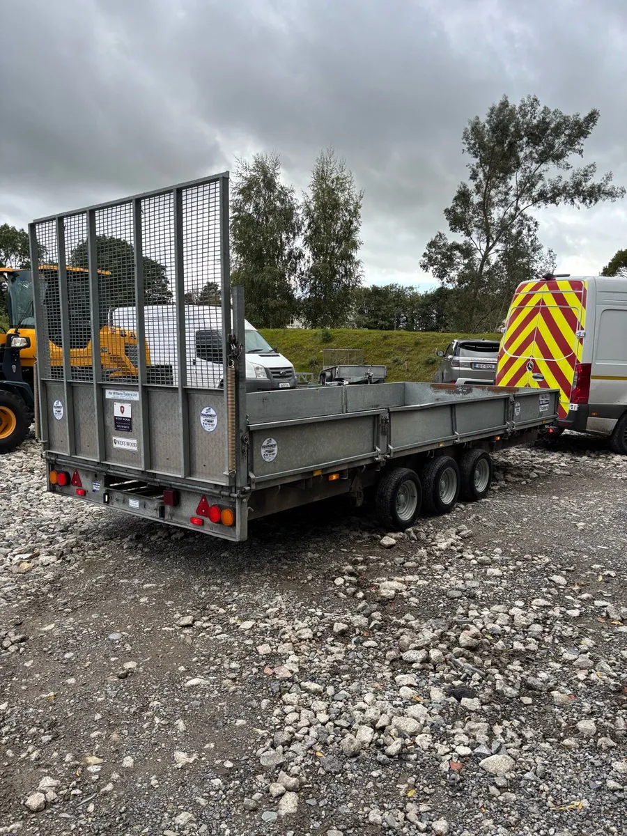 Ifor Williams 18x6’7 Tri Axle Dropside High Ramp - Image 3
