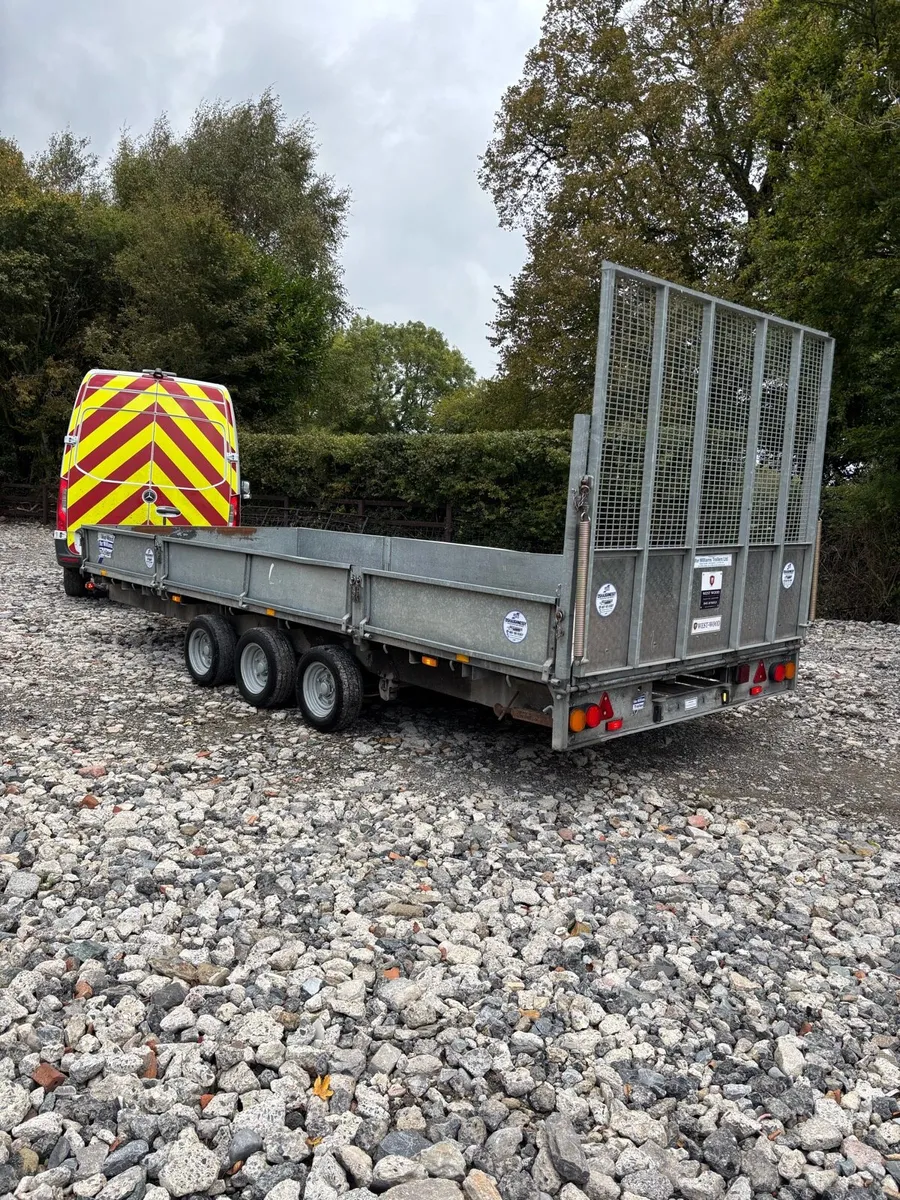 Ifor Williams 18x6’7 Tri Axle Dropside High Ramp - Image 4