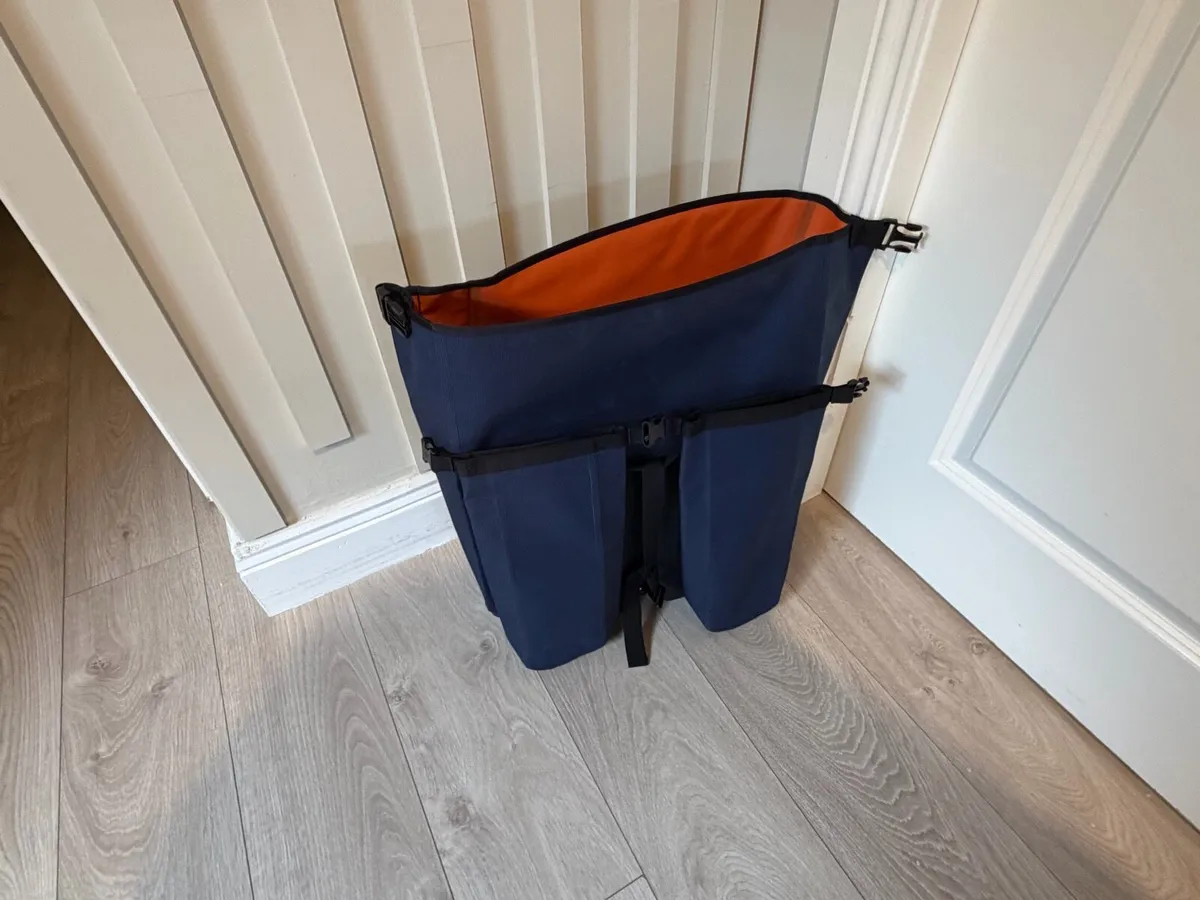 Brompton Borough Waterproof Roll Top 25L - Image 2