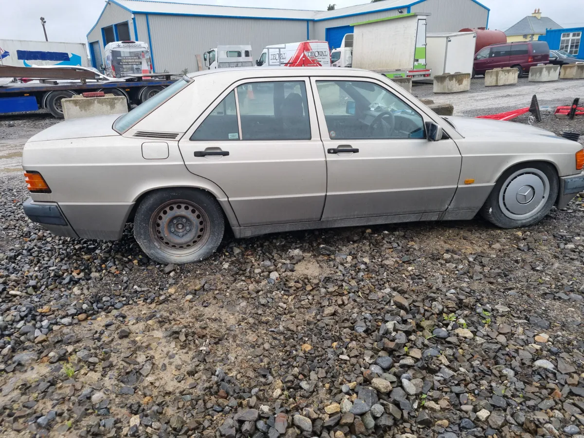 Mercedes-Benz Other 1992 190e - Image 3