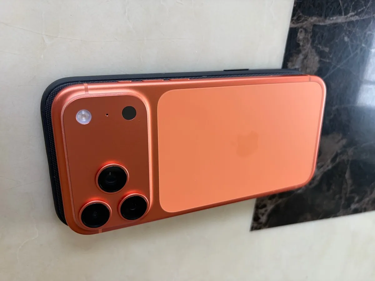 iPhone 17 Pro Max - Cosmic Orange - Image 2