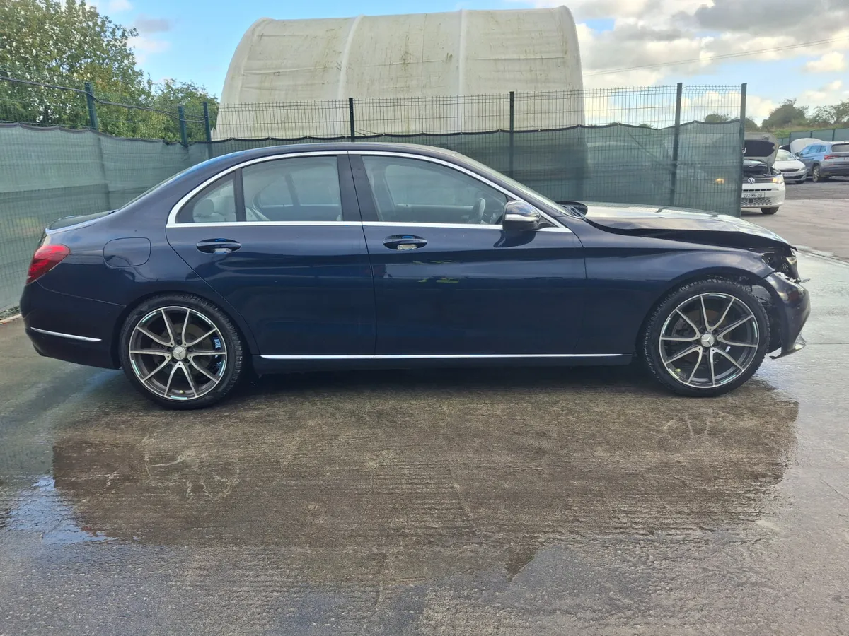 152 Mercedes C-Class  Bluetec sport  220C - Image 1