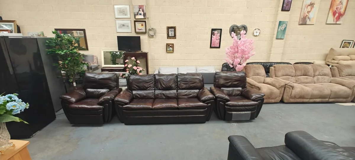 El. Recliners 3+1+1 Leather Suit - Image 4