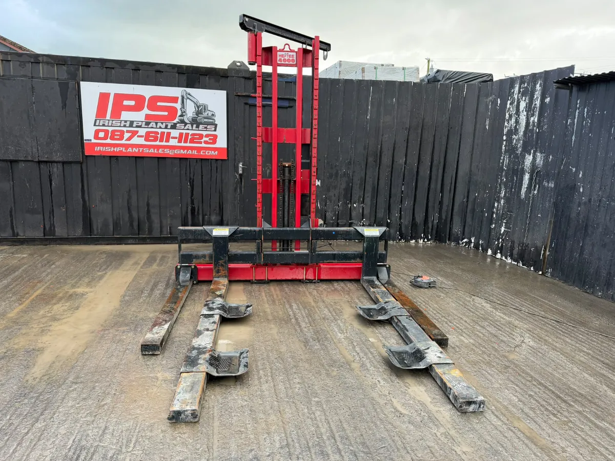 HEFTEE Service Lift - Image 1