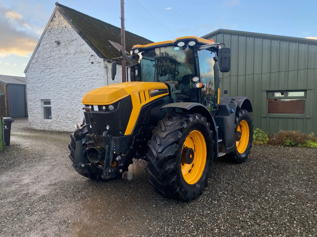 JCB Fastrac 2018 7697 hours - Image 1