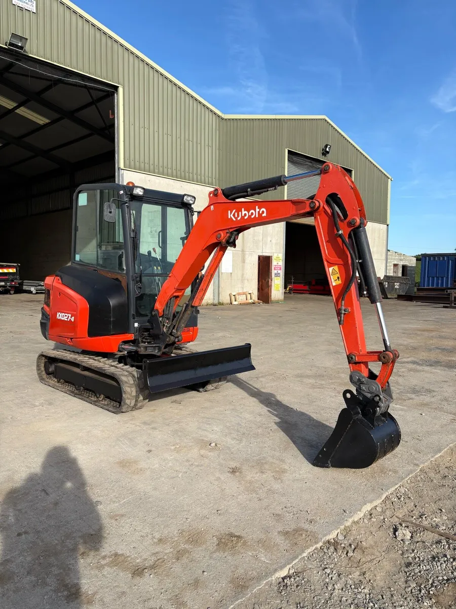 Kubota mini digger - Image 1