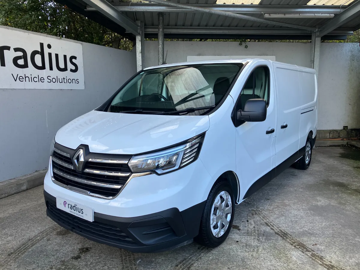 Renault Trafic 2023 - Image 1