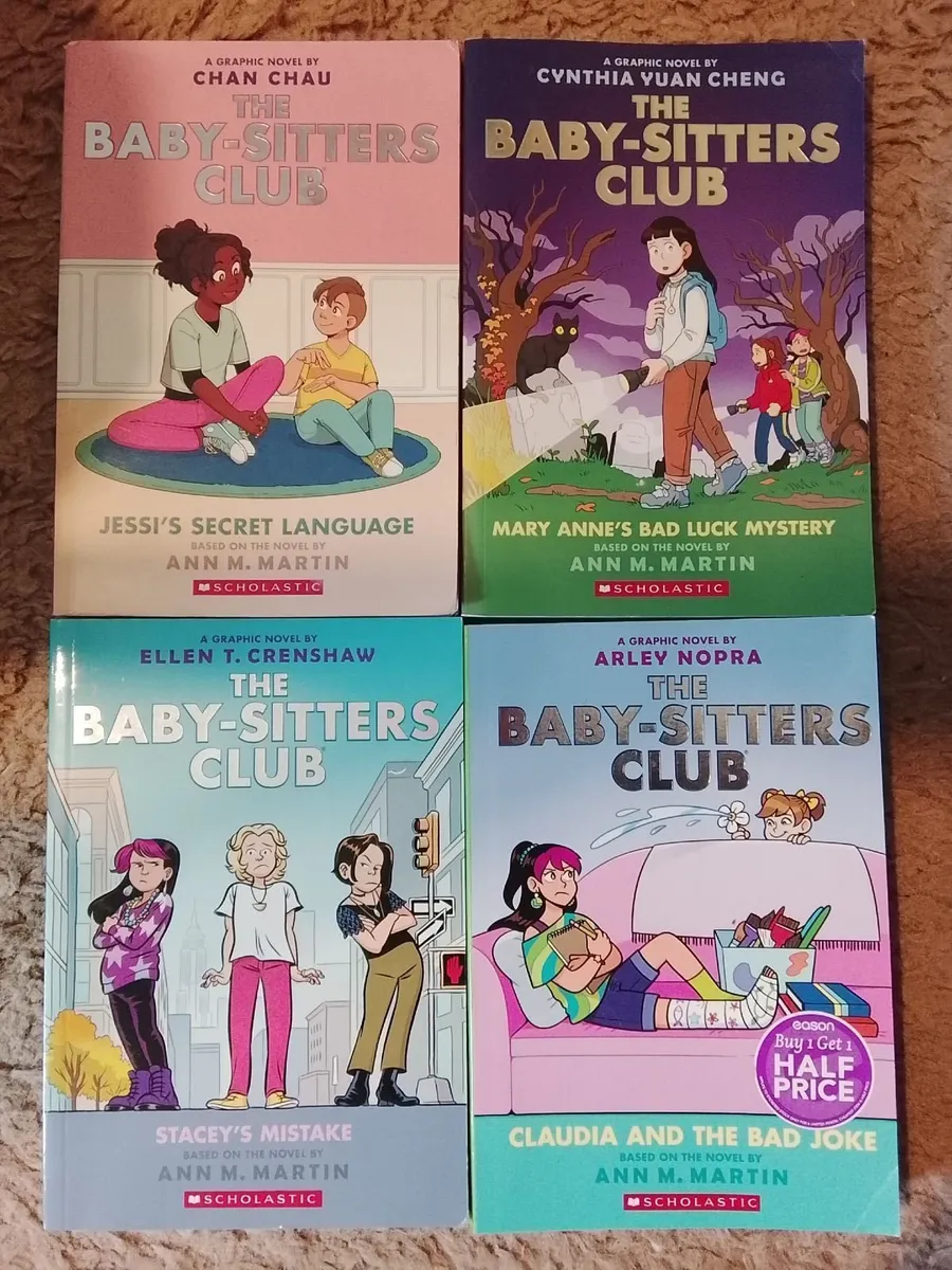 set of 4 Babysitters Club graphic novels - Image 1
