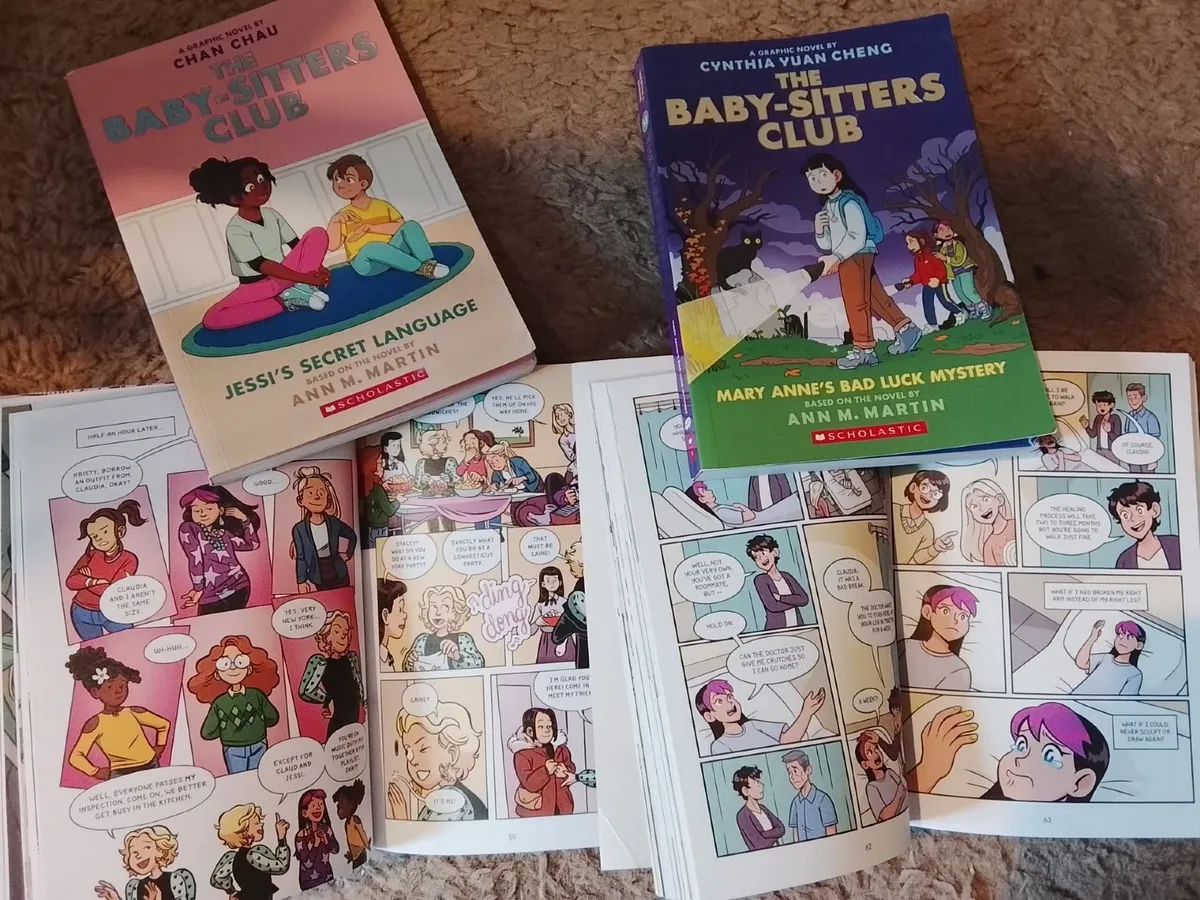 set of 4 Babysitters Club graphic novels - Image 2