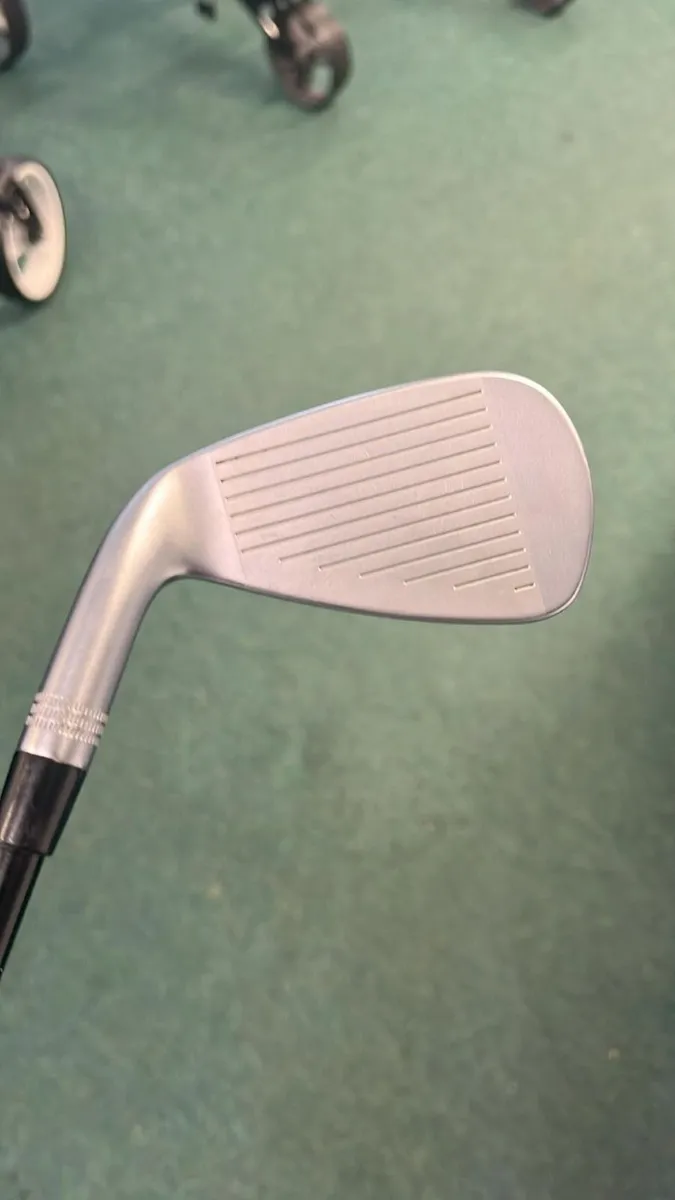 Wilson Staff 3 Utility Iron 6.0 Stiff€249 Now €165 - Image 2