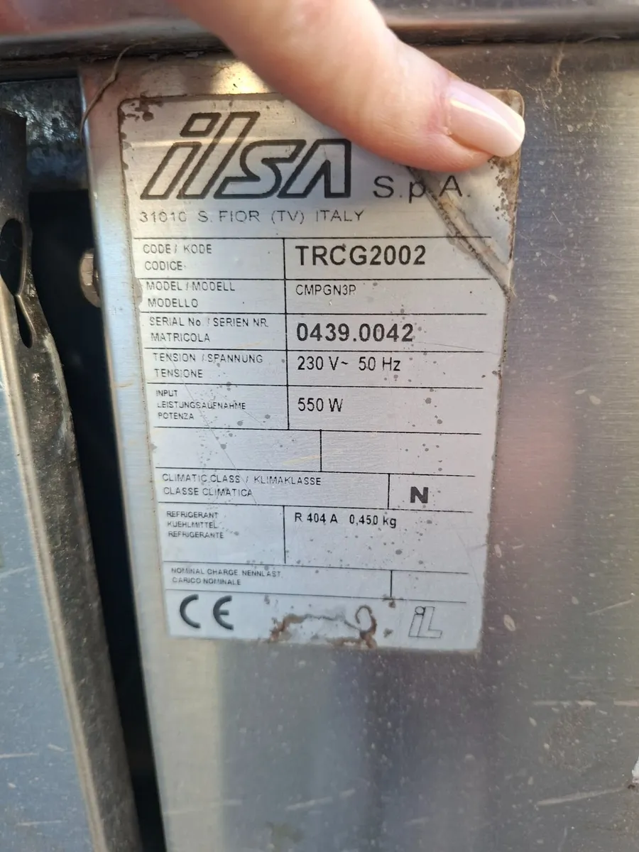 Refrigeration unit with saladette - Image 2