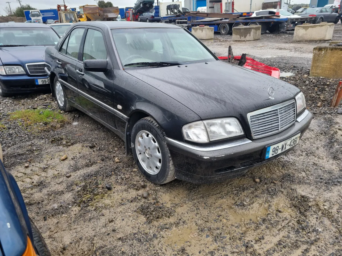 Mercedes-Benz C-Class 1998 - Image 1