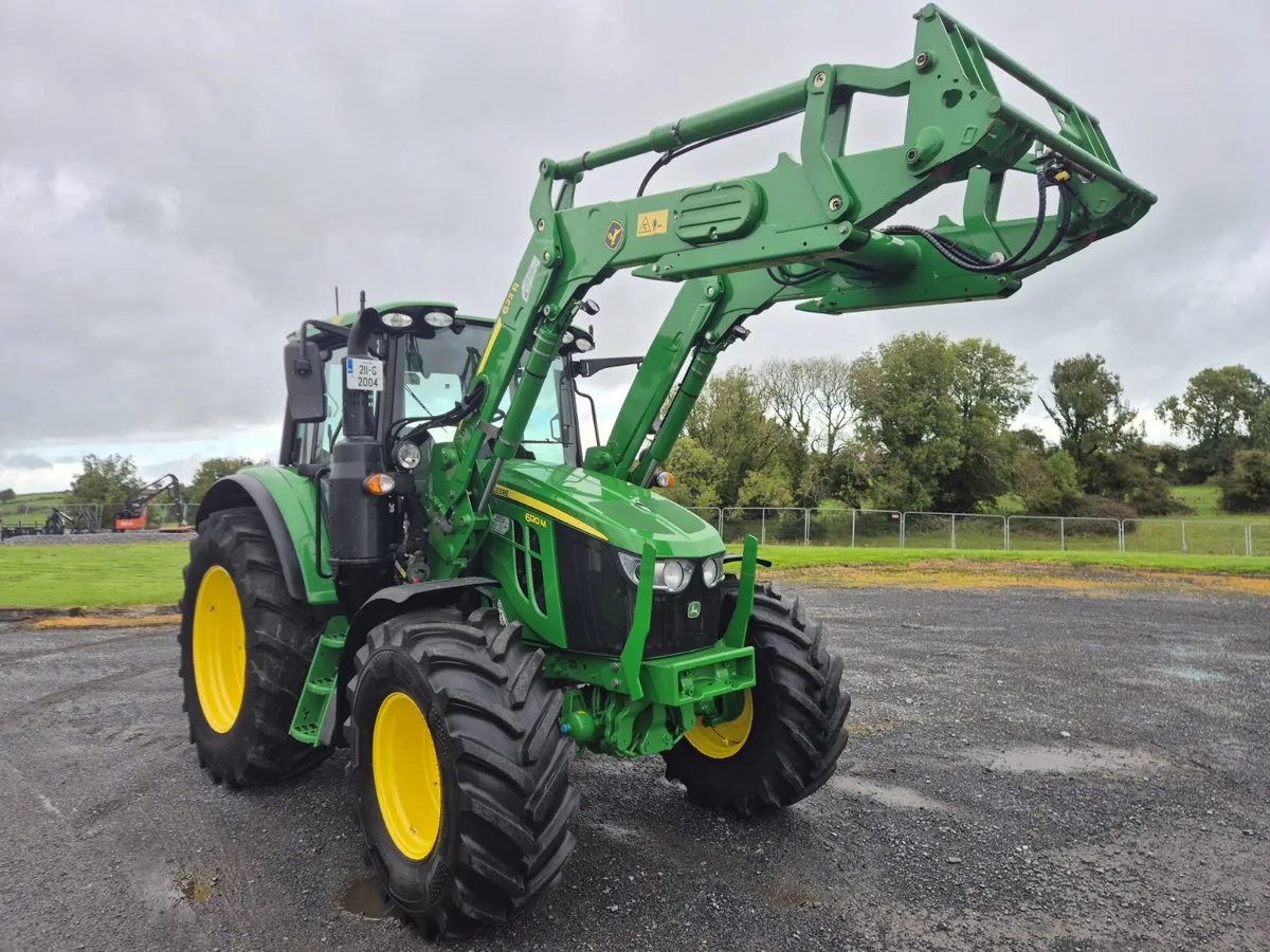 John Deere 6120M 2021 - Image 1