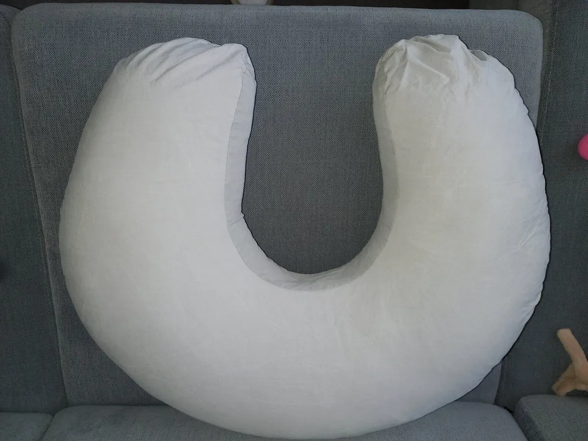 Nursing pillow - Image 1
