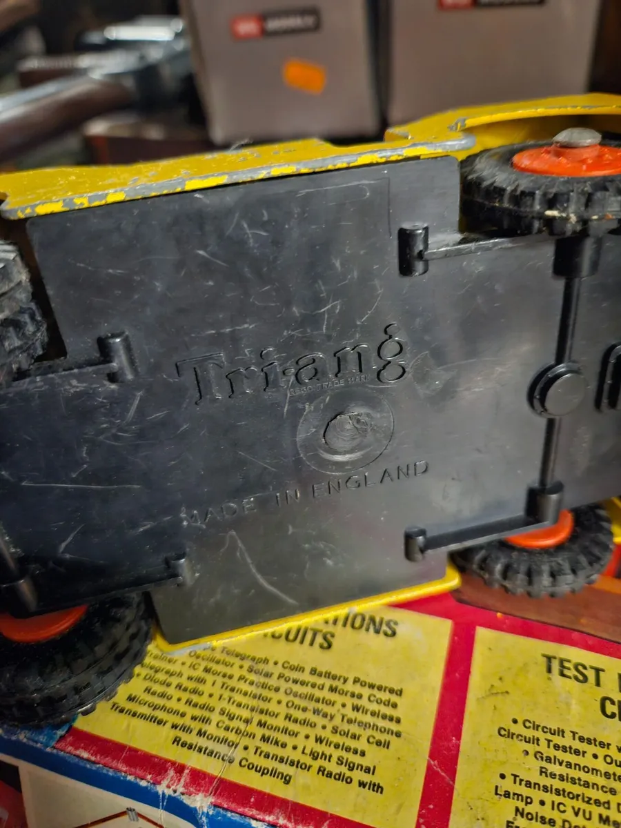 Vintage Triang Crane - Image 2