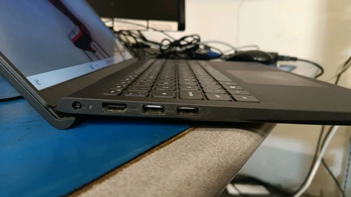 Dell Vostro 3500, 16Gb Ram, i5 11th, 15.6" Screen - Image 4