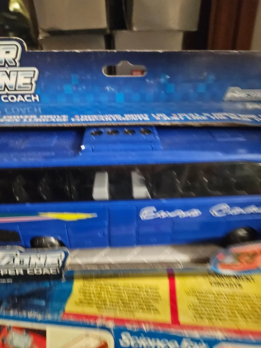 Corgi Motorzone Bus - Image 3