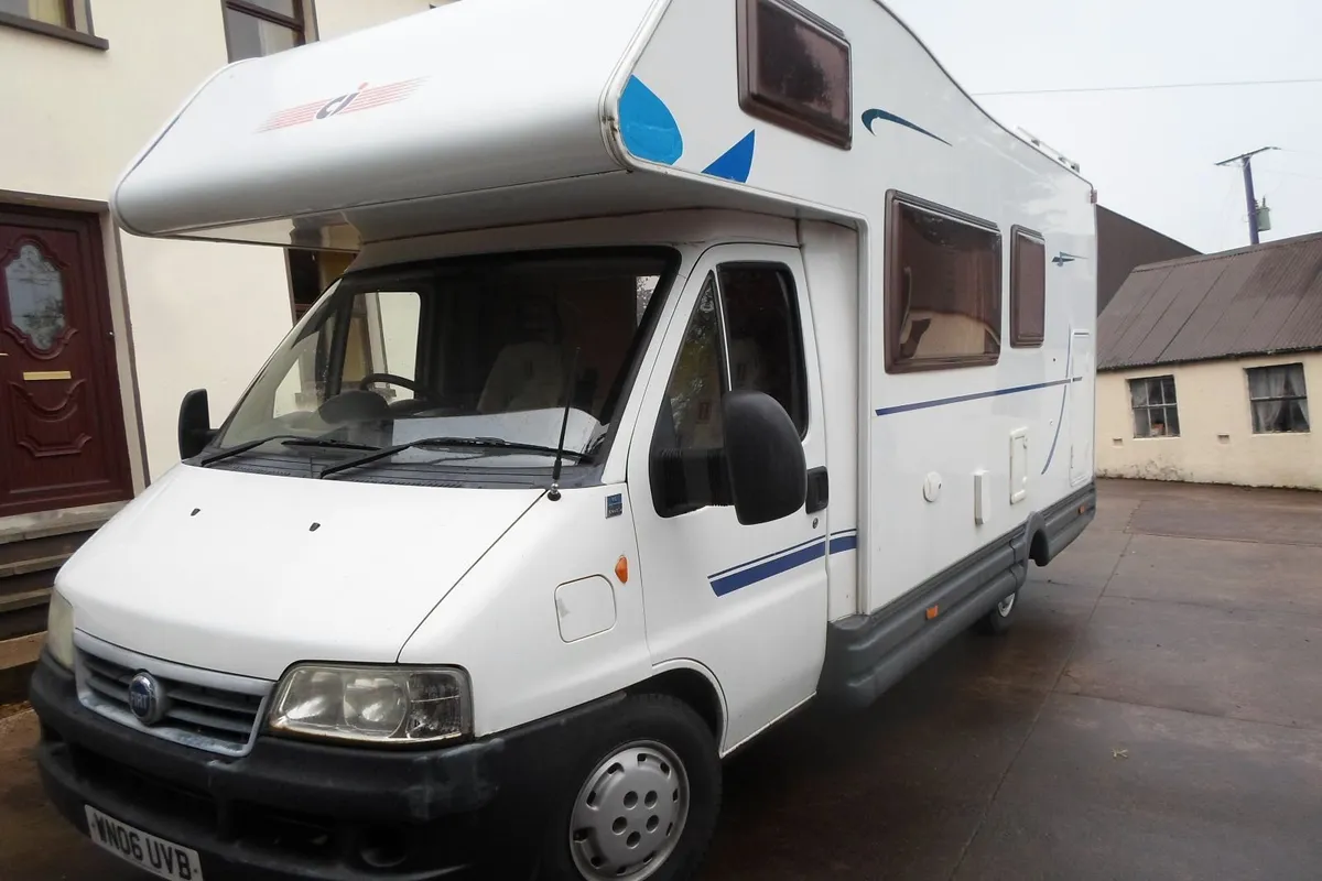 CAMPER - Image 2