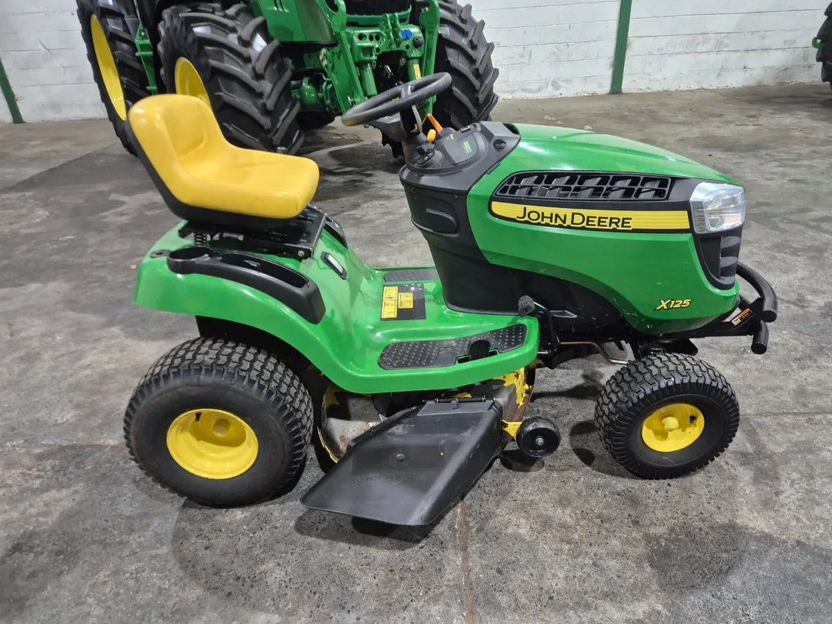 John Deere X125R 2019 - Image 2