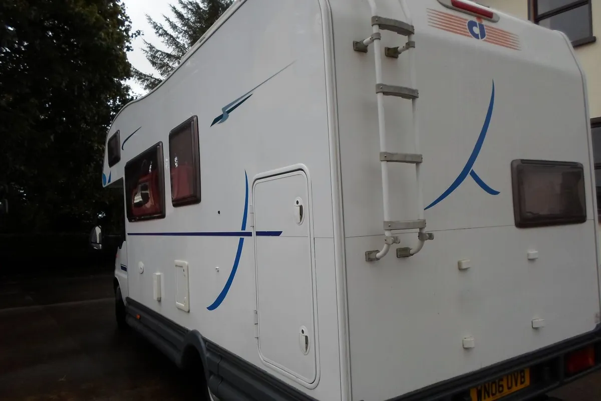 CAMPER - Image 3