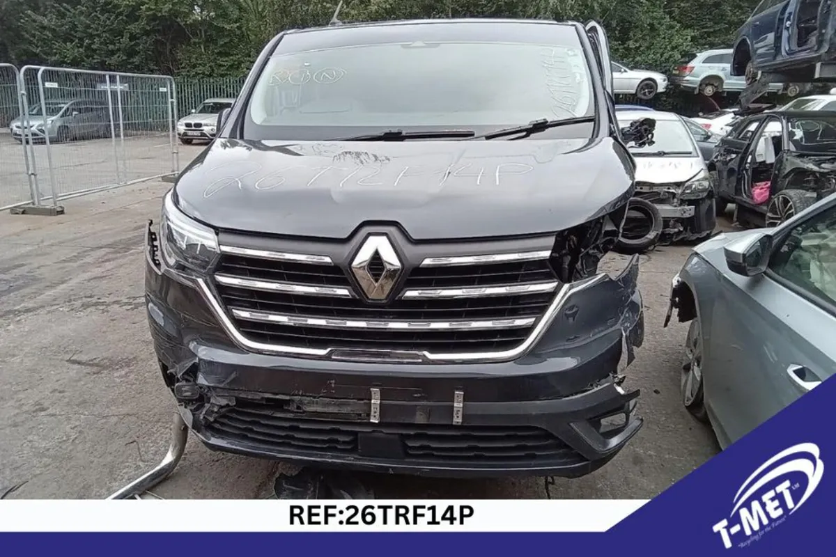 2024 RENAULT TRAFFIC BREAKING FOR PARTS - Image 1