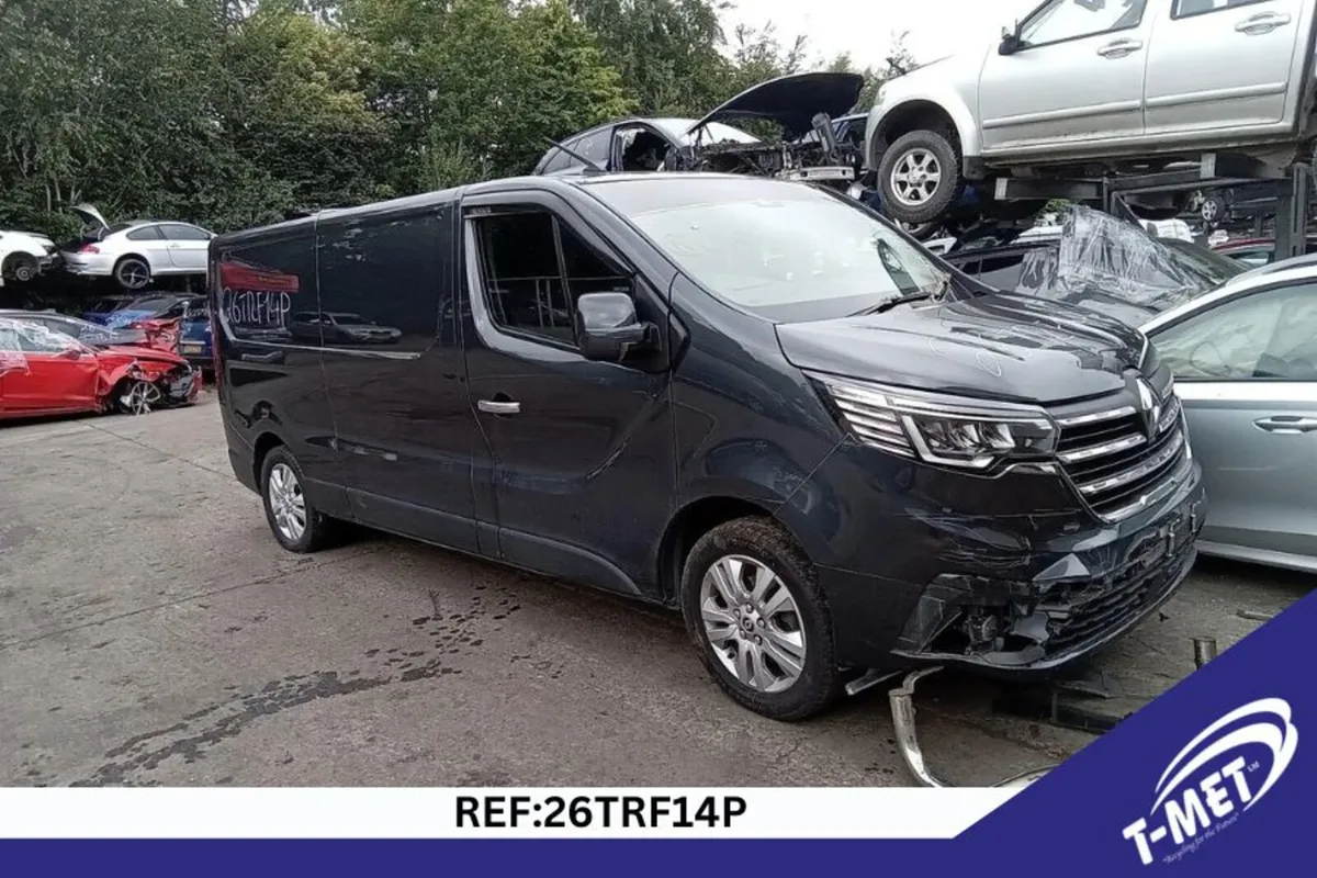 2024 RENAULT TRAFFIC BREAKING FOR PARTS - Image 2