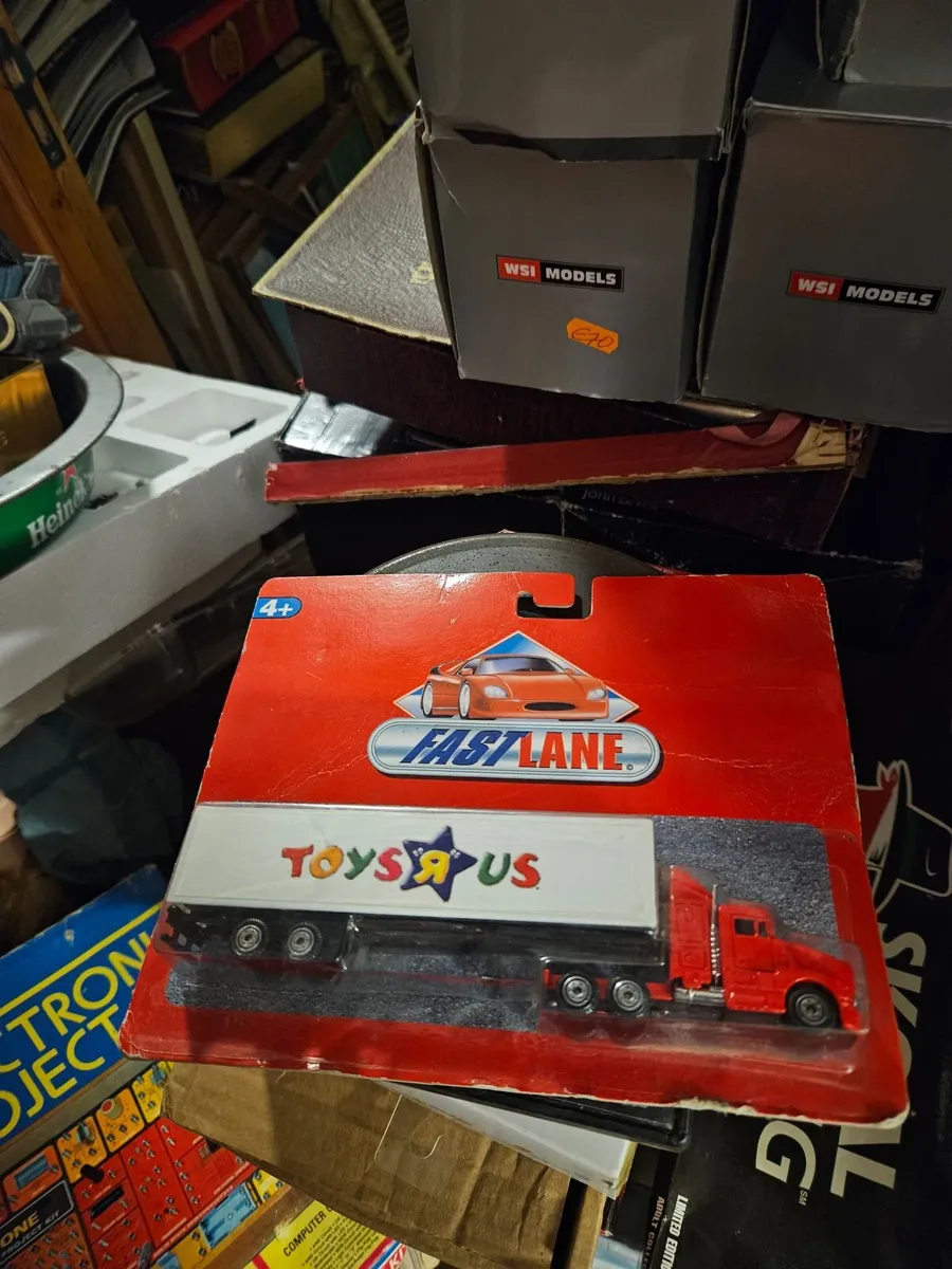 Corgi Toys R Us Truck