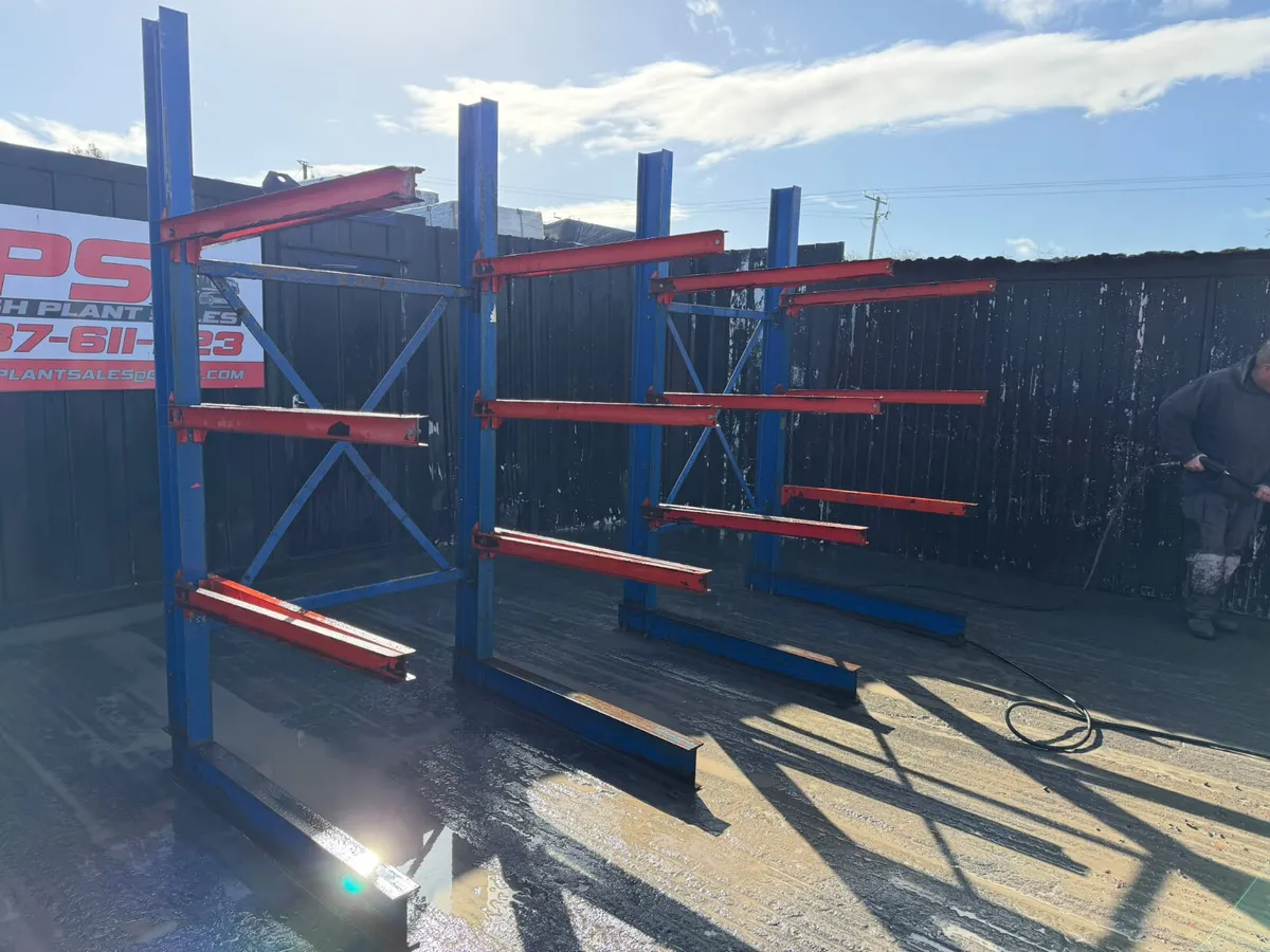 Industrial cantilever storage rack - Image 1
