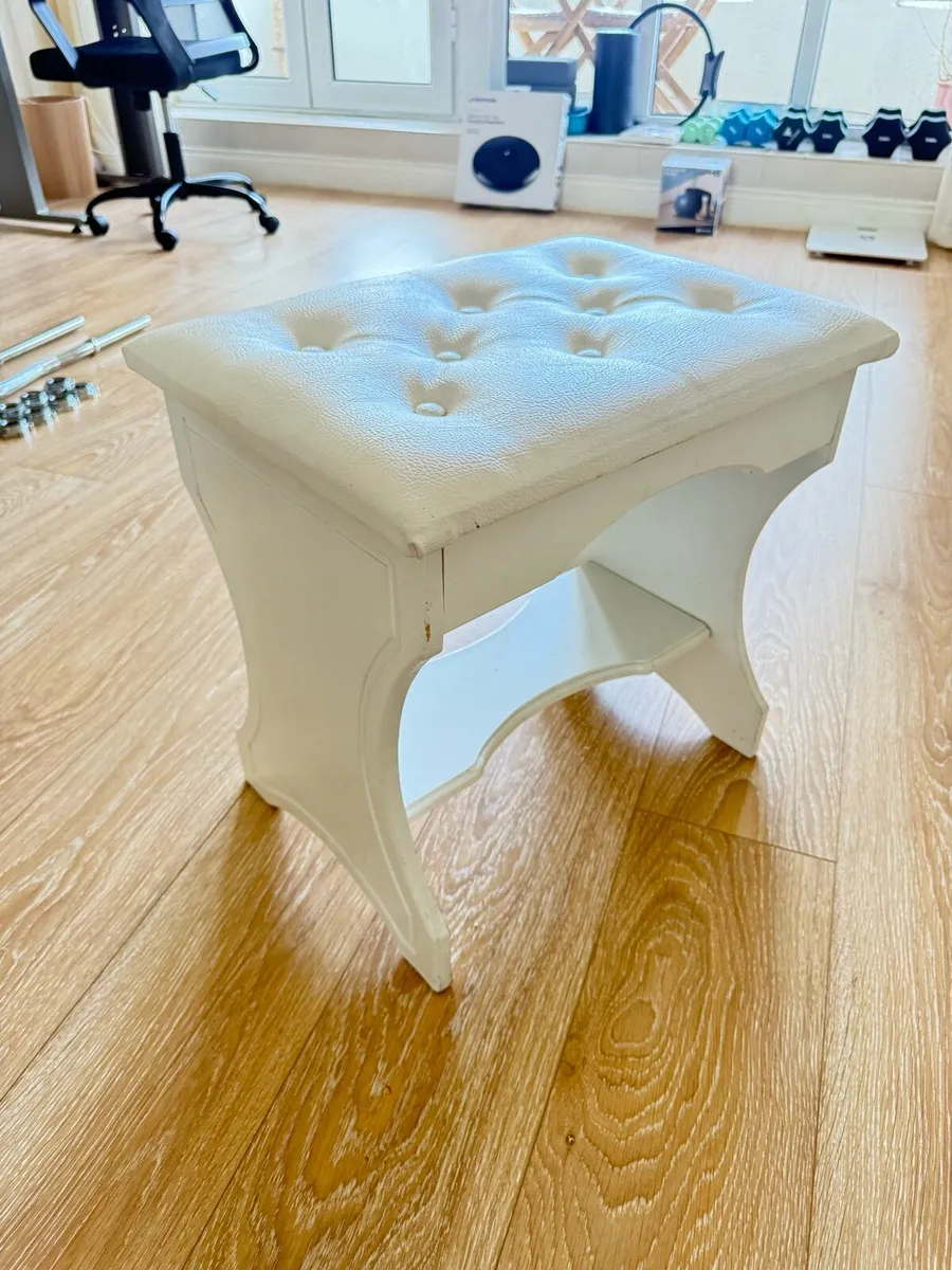 Dressing Table Stool / Vanity Bench