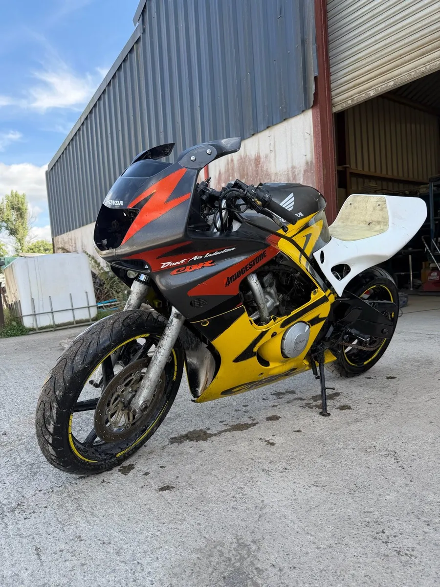Honda CBR 600 F3 - Image 2