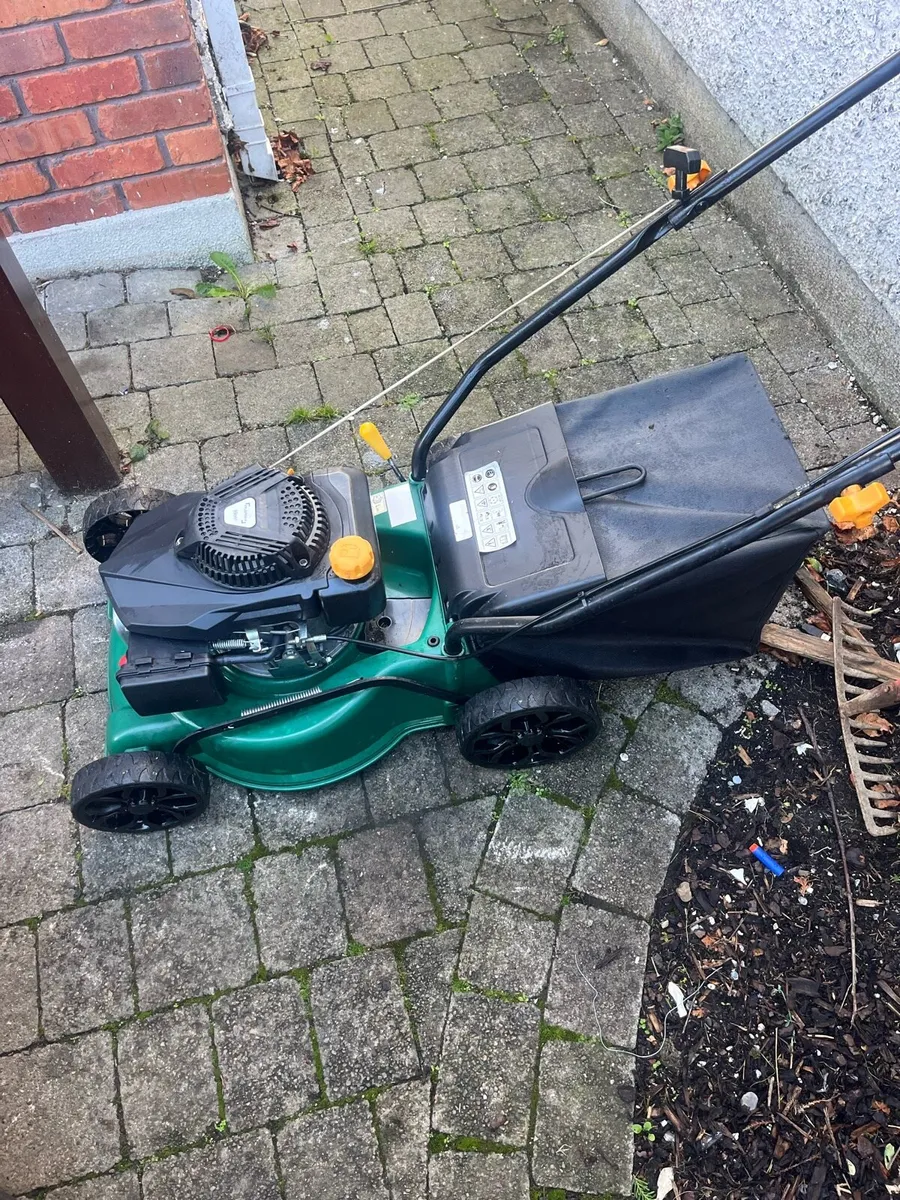 Lawnmower - Image 2