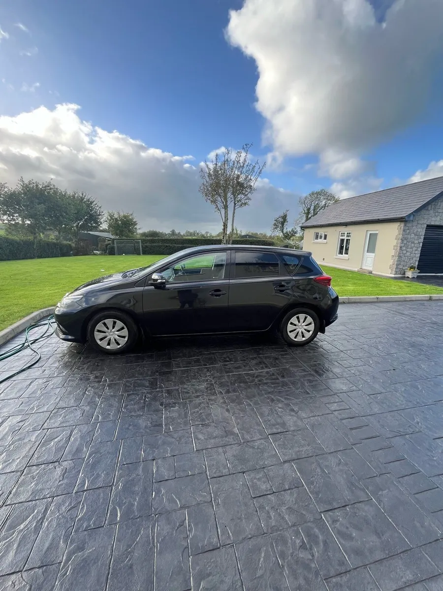 Toyota Auris - Image 3