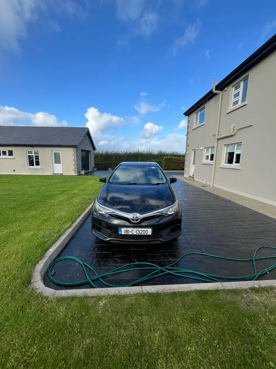 Toyota Auris - Image 4