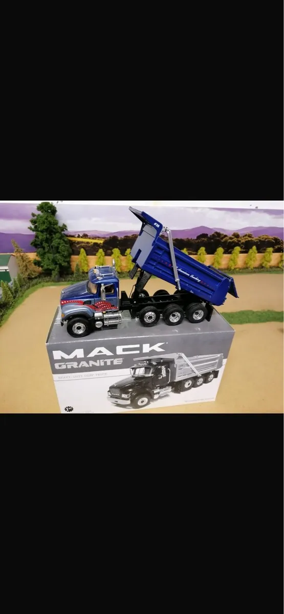 1:34 scale Mack trucks - Image 1