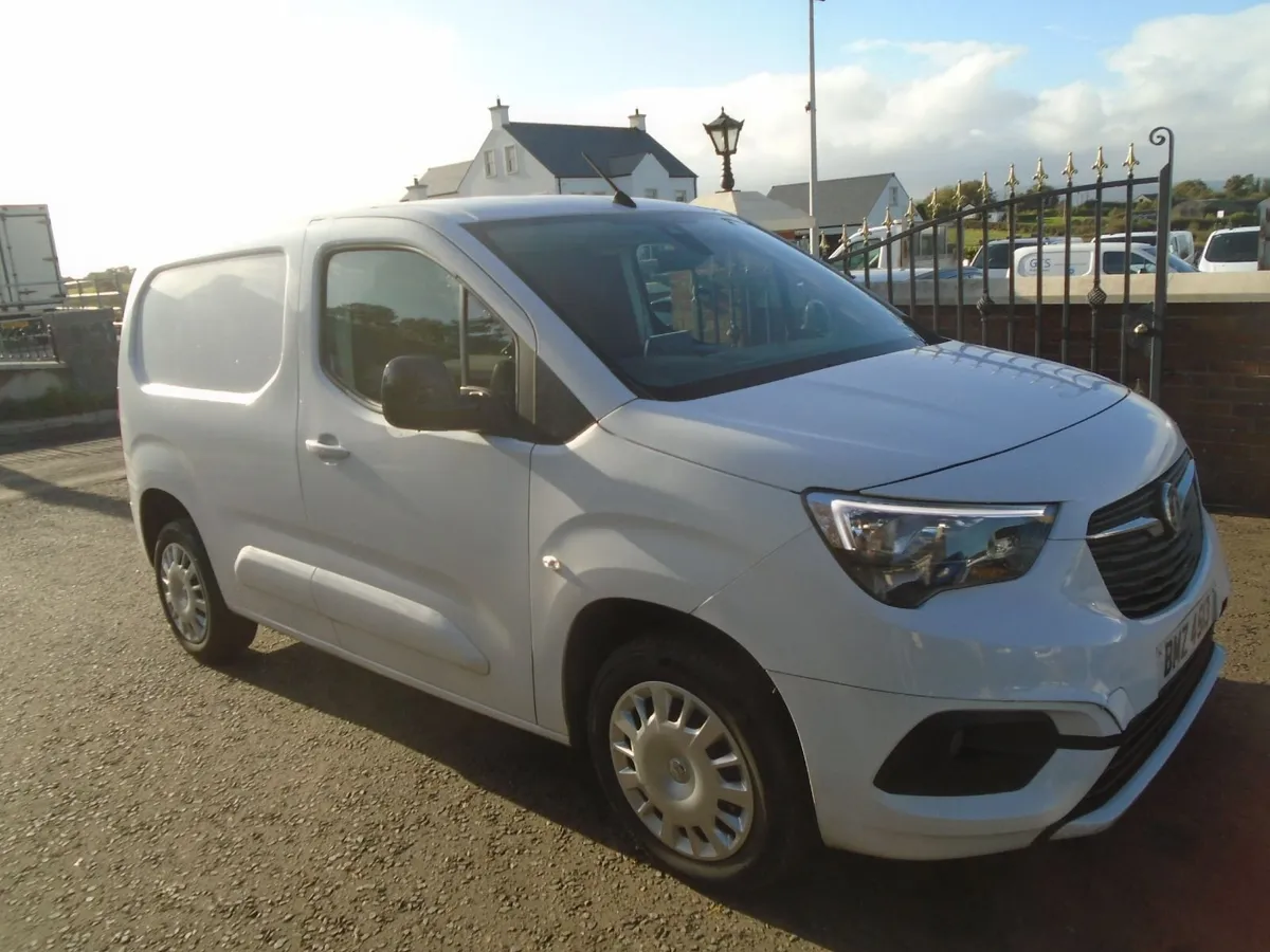 2023 Vauxhall Combo 100HP PRO. - Image 1