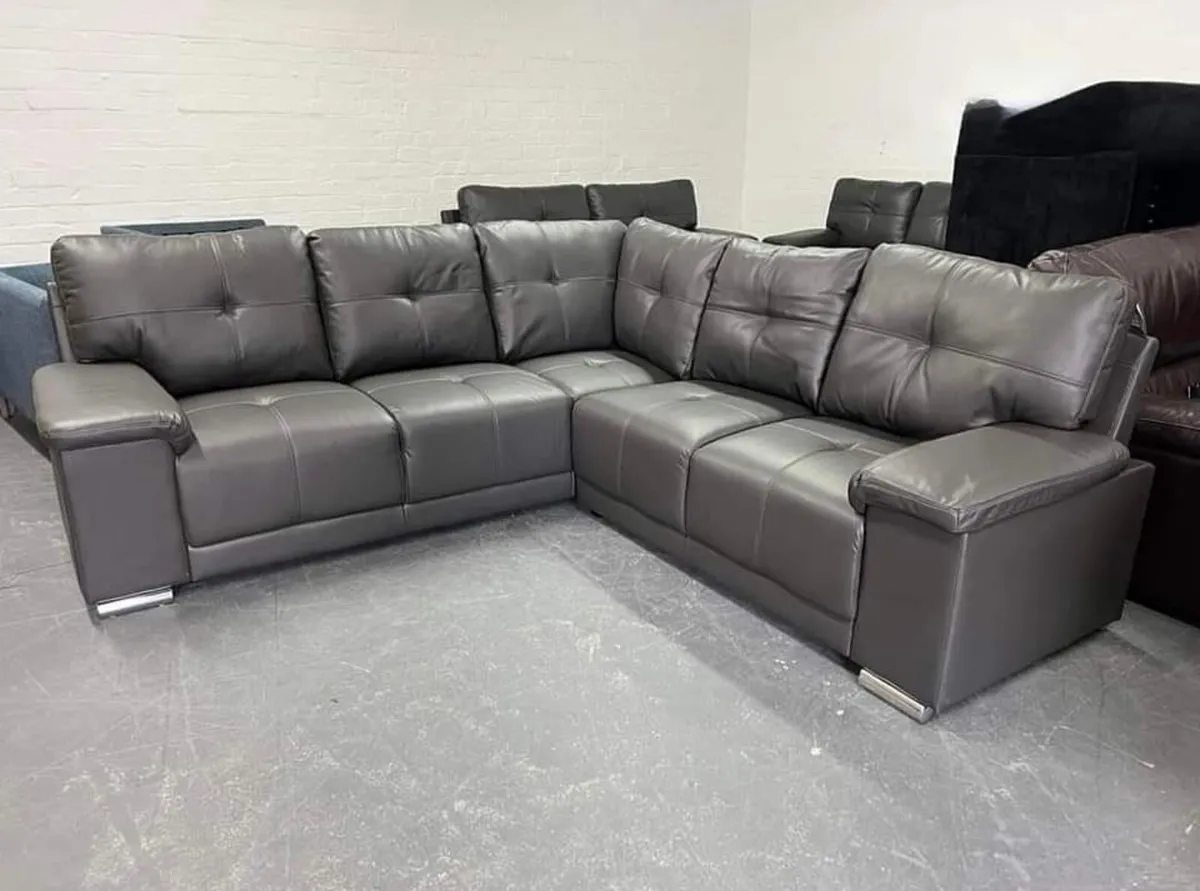 Hanson Leather Fullback Cushions Sofa Set - Image 1