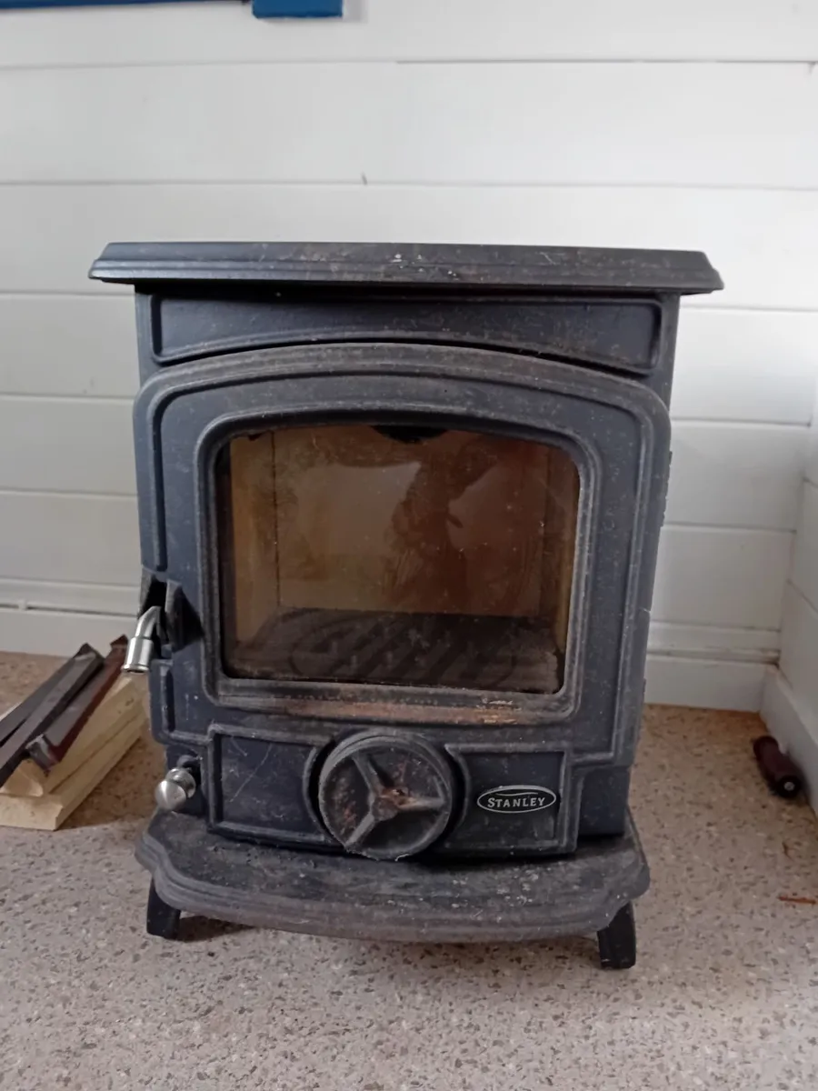 Stove - Image 1
