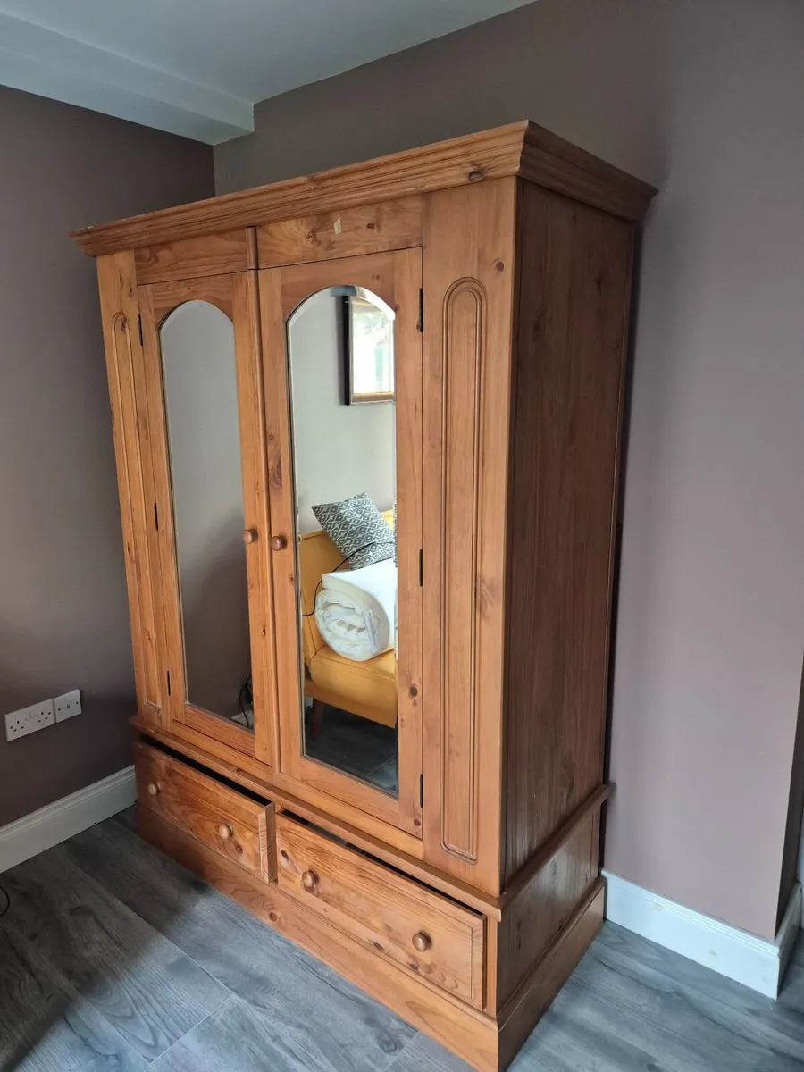 Wardrobe - Image 2