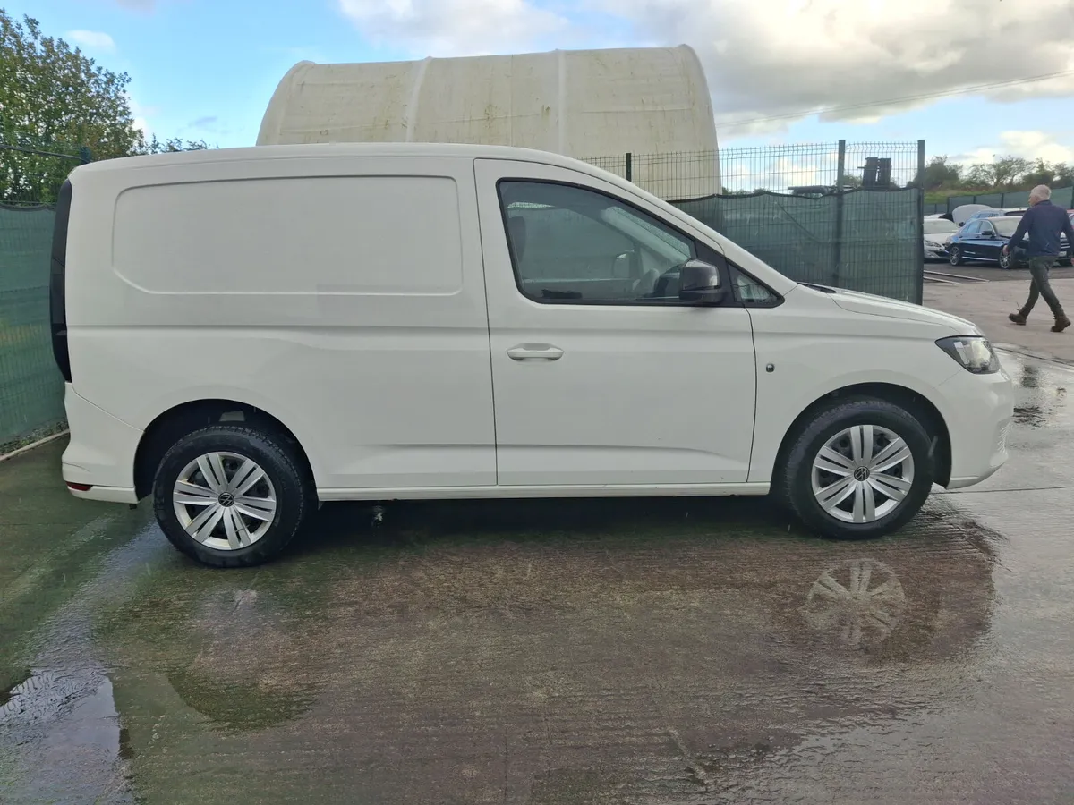 232 Volkswagen Caddy  Cargo Business  2.0 Tdi - Image 4